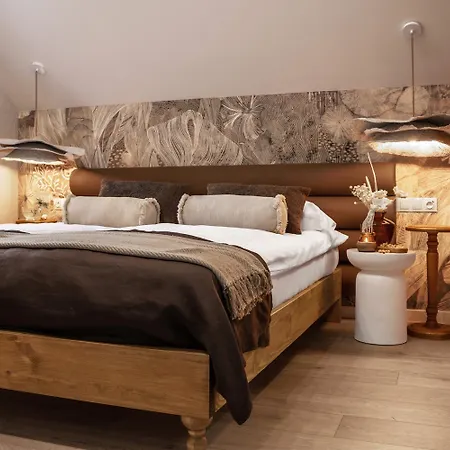 Mucharskie Wzgorze *