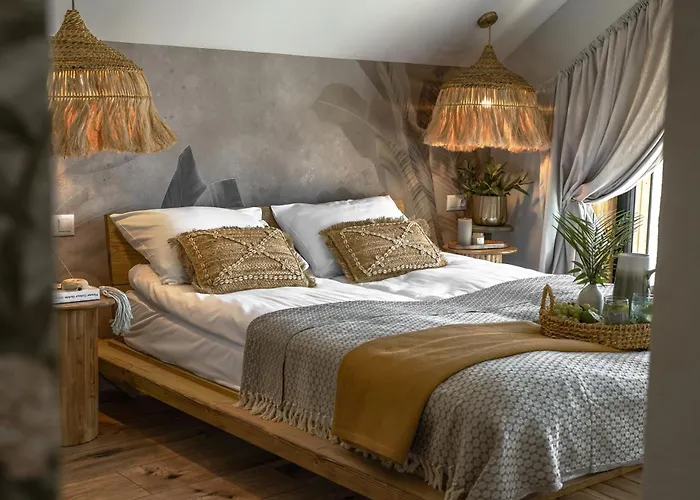 Mucharskie Wzgorze *